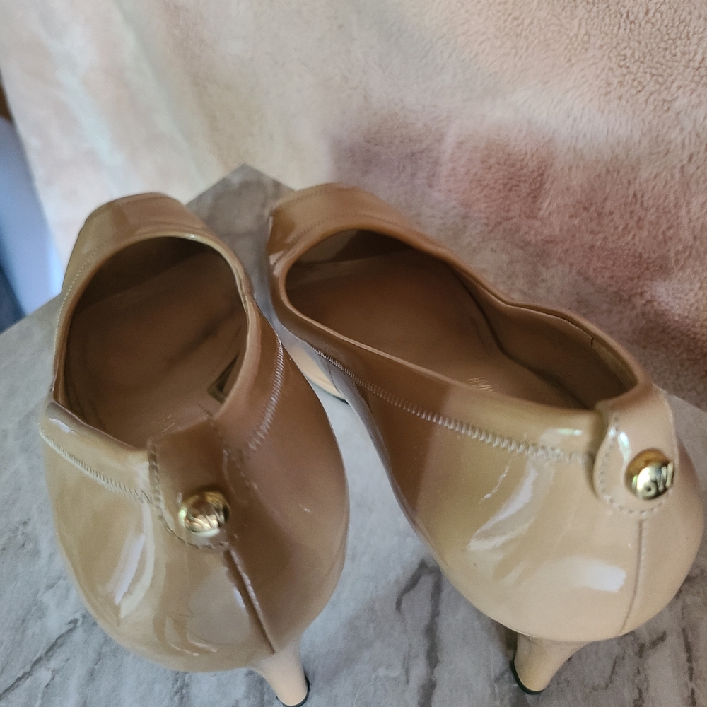 Stuart Weitzman Peep‎ Toe Neutral Patent Leather Tan Heels - Picture 9 of 9